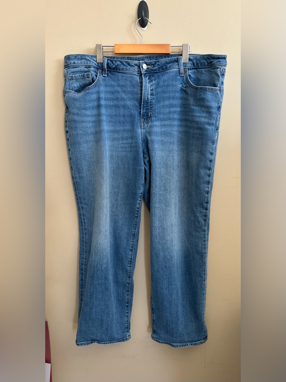 Old Navy OG Loose Straight-Leg Women's Jeans in Medium Blue Wash plus Size